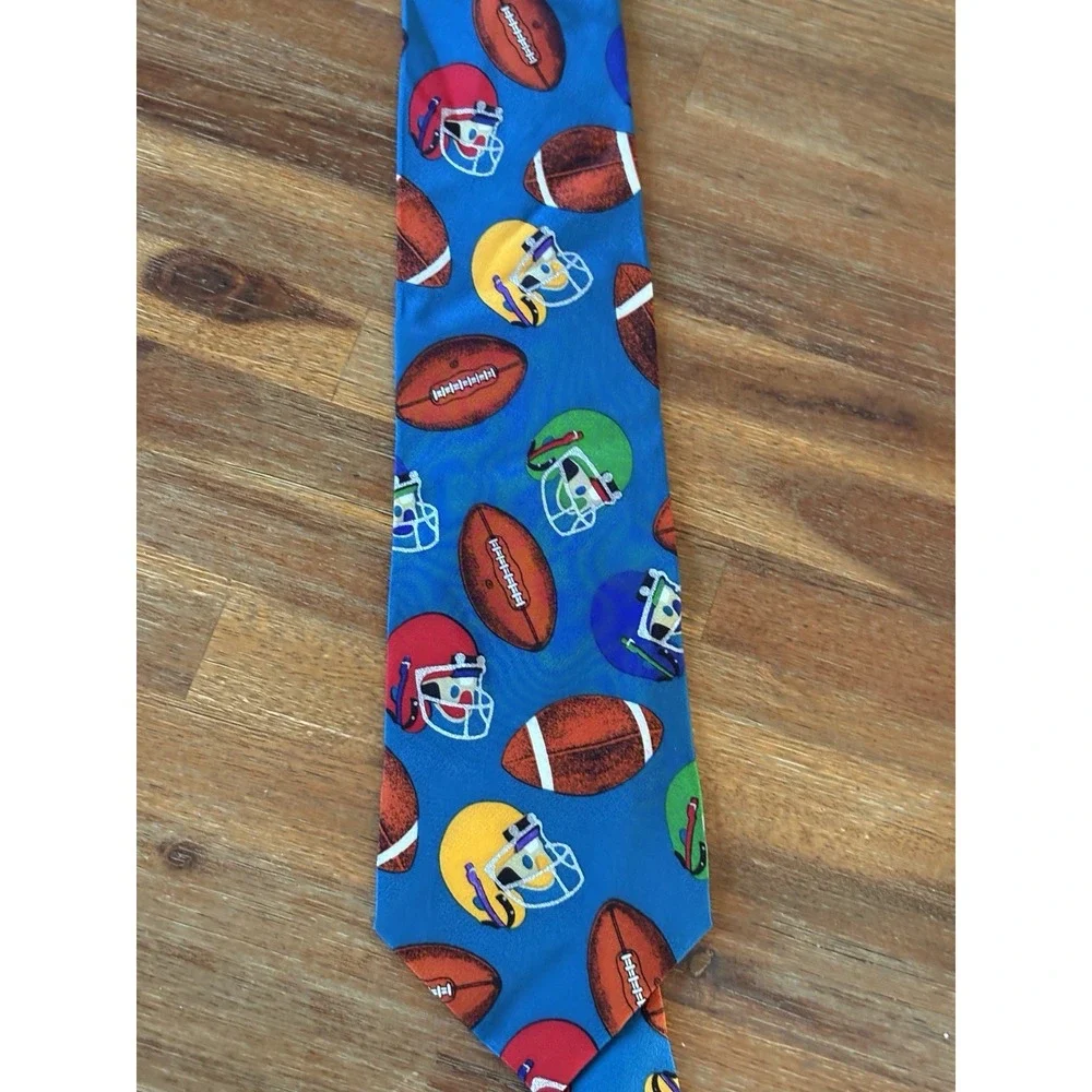 Men's‎ Necktie Lot Of 4 Tabasco, Candy Hearts, Stamps & Footballs All Over Print